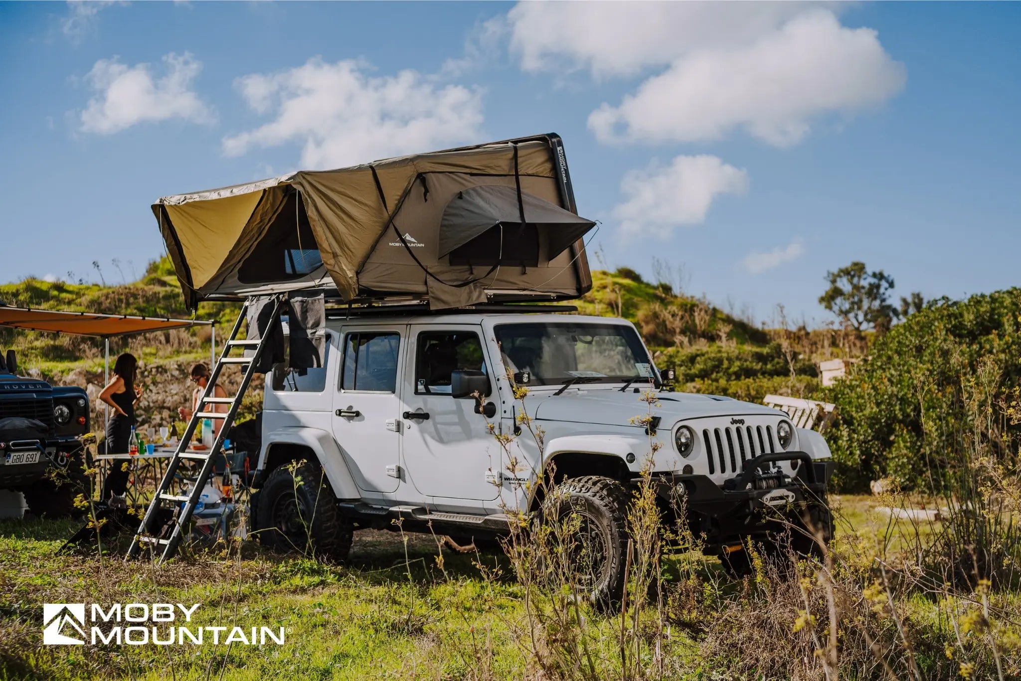jeep met tent op dak Moby Mountain - Peak XXL